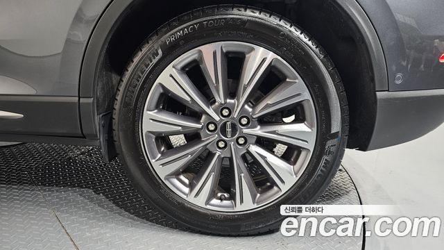 Lincoln Corsair 2.0 Reserve AWD 2022 — фото 21
