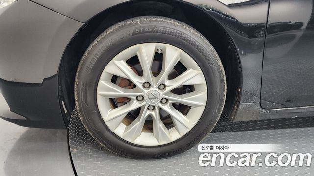 Lexus ES300h premium XV60 2013 — фото 5