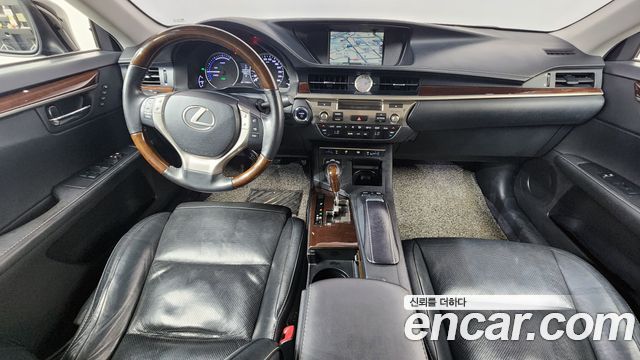 Lexus ES300h premium XV60 2013 — фото 7