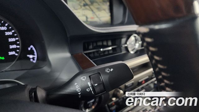 Lexus ES300h premium XV60 2013 — фото 19