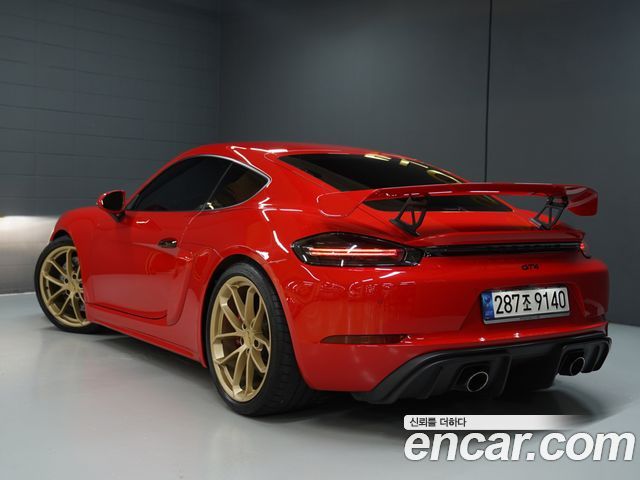 Porsche 718 Cayman 4.0 GT4 2023 — фото 3