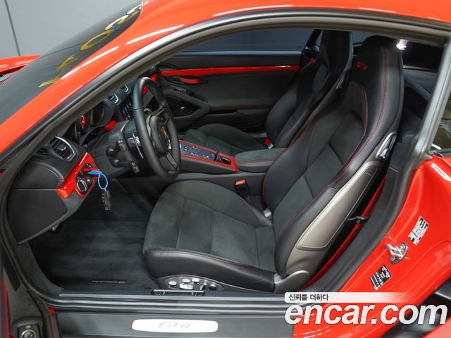Porsche 718 Cayman 4.0 GT4 2023 — фото 15