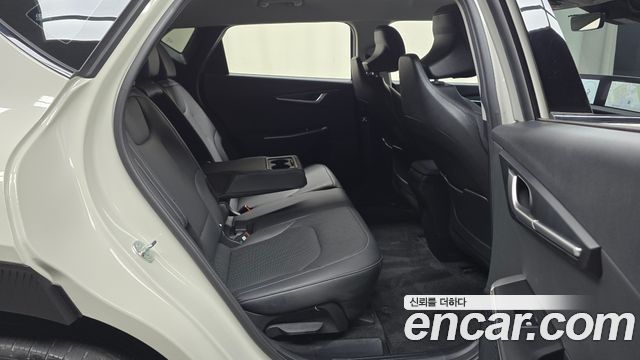 Kia EV6 Long Range Light 2023 — фото 15