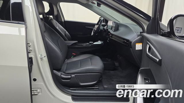 Kia EV6 Long Range Light 2023 — фото 32