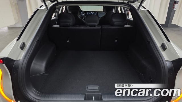 Kia EV6 Long Range Light 2023 — фото 22