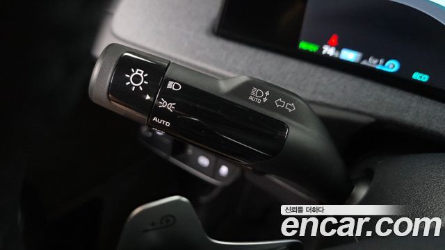 Kia EV6 Long Range Light 2023 — фото 34