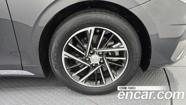 Hyundai Grandeur (IG) 2.5 Premium Choice 2021 — фото 21