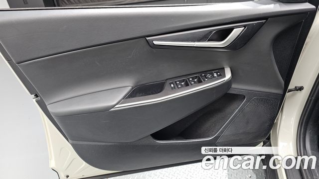 Kia EV6 Long Range Light 2023 — фото 30