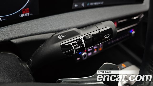 Kia EV6 Long Range Light 2023 — фото 36