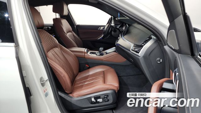 BMW X6 (G06) xDrive40i M Sport 2023 — фото 15
