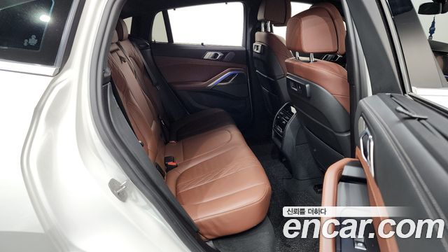 BMW X6 (G06) xDrive40i M Sport 2023 — фото 16