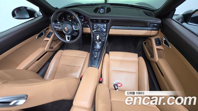 Porsche 911 Carrera 4 GTS Cabriolet 991 2019 — фото 7