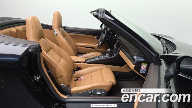 Porsche 911 Carrera 4 GTS Cabriolet 991 2019 — фото 15