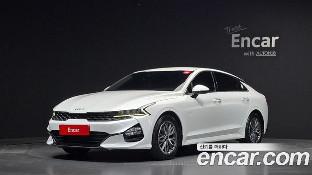 Kia K5 (III) 2.0 Prestige 2023 — фото 1