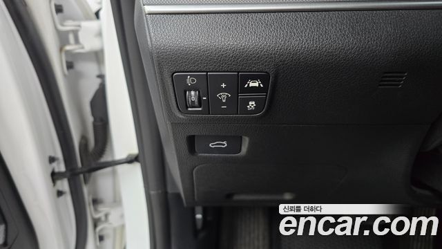Kia K5 (III) 2.0 Prestige 2023 — фото 19