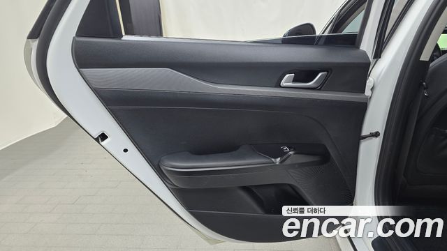 Kia K5 (III) 2.0 Prestige 2023 — фото 25