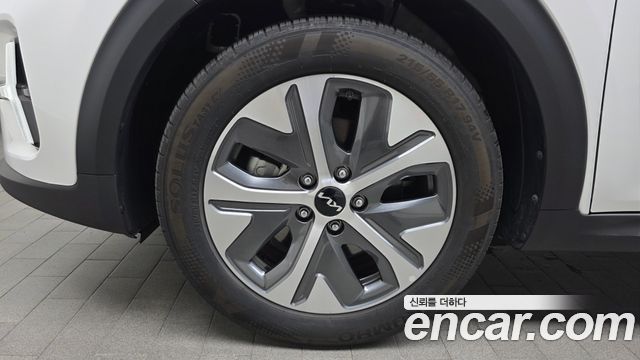 Kia Niro Plus Earth 2024 — фото 5