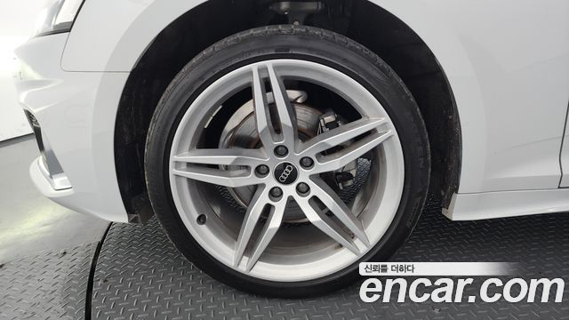 Audi A5 (F5) 40 TFSI Quattro Sportback 2023 — фото 5