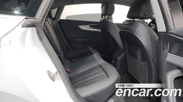 Audi A5 (F5) 40 TFSI Quattro Sportback 2023 — фото 11