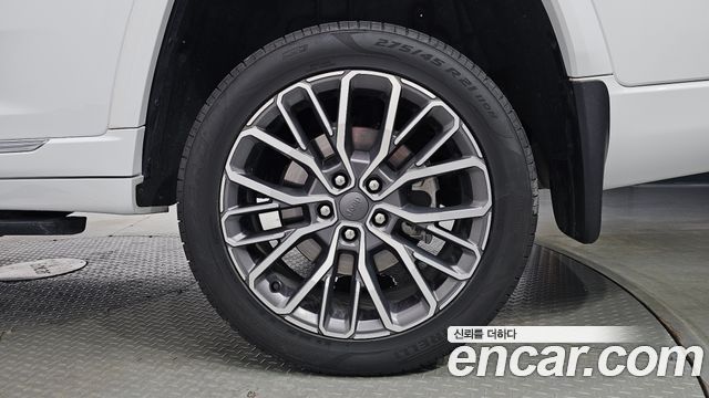 Jeep Grand Cherokee (WL) L 3.6 Summit Reserve 2023 — фото 27