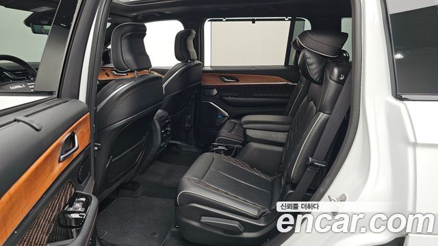 Jeep Grand Cherokee (WL) L 3.6 Summit Reserve 2023 — фото 32