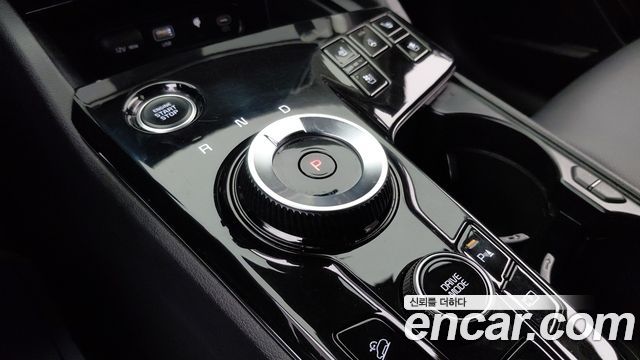 Kia Sportage (V) Diesel 2.0 2WD Nobleless 2022 — фото 9