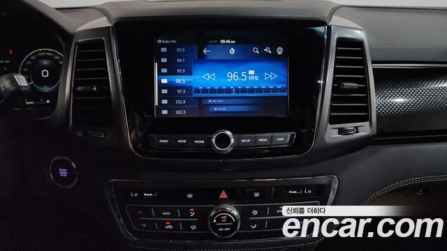 KG Mobility (SsangYong) Rexton Sports Khan Diesel 2.2 4WD Prestige 2022 — фото 12
