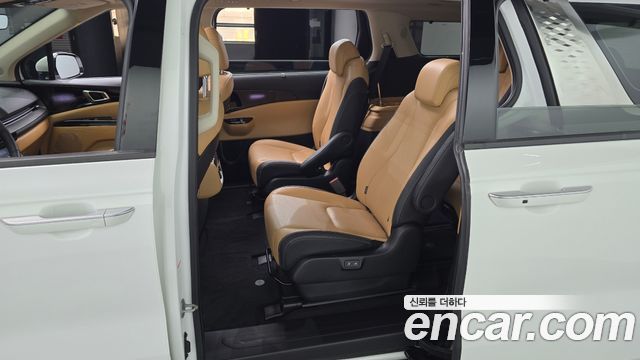 Kia Carnival (IV) Gasoline 9-Seater Signature 2023 — фото 11