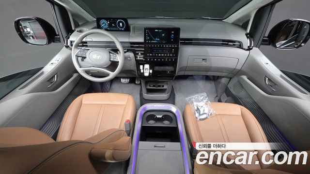 Hyundai Staria HEV 1.6 Lounge 7-Seater Inspiration 2025 — фото 7