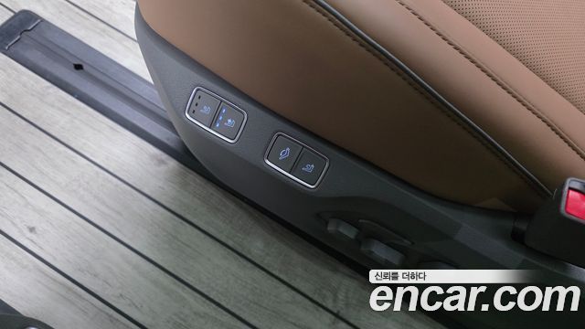 Hyundai Staria HEV 1.6 Lounge 7-Seater Inspiration 2025 — фото 34