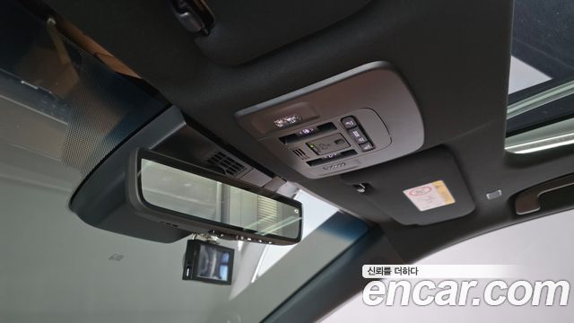 Toyota Camry (XV80) 2.5 XLE Premium Hybrid 2025 — фото 24