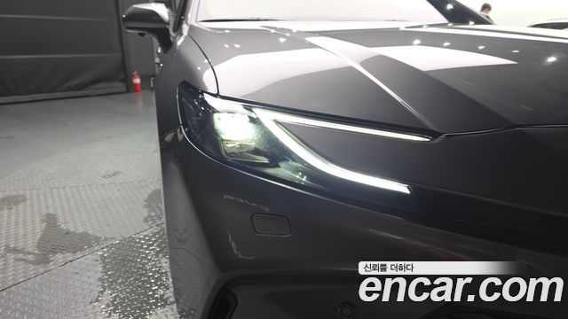 Toyota Camry (XV80) 2.5 XLE Premium Hybrid 2025 — фото 28