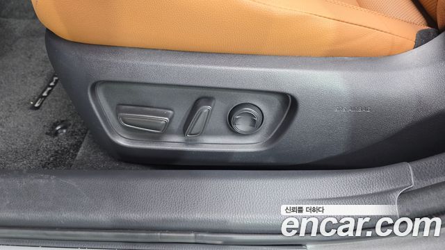 Toyota Camry (XV80) 2.5 XLE Premium Hybrid 2025 — фото 39