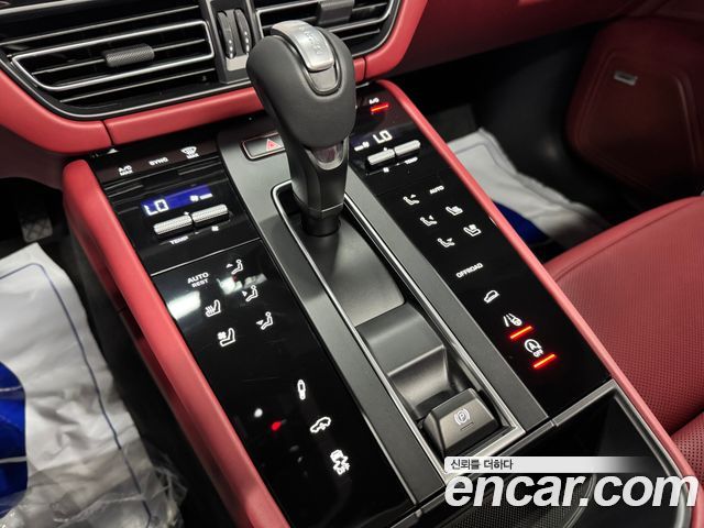 Porsche Macan 2.9 S 2022 — фото 15