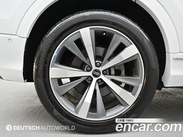 Audi Q8 (4M) 50 TDI Quattro Premium 2021 — фото 5
