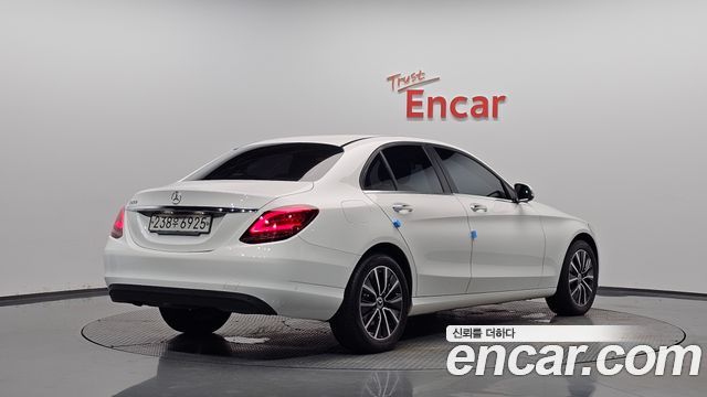 Mercedes-Benz C-Class (W205) C200 2019 — фото 2
