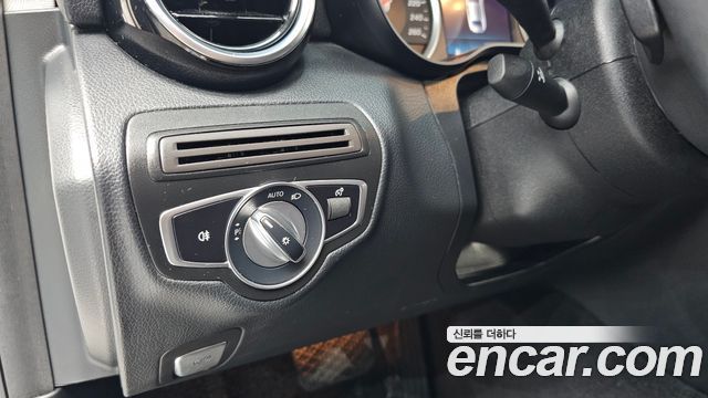 Mercedes-Benz C-Class (W205) C200 2019 — фото 16