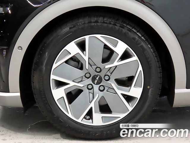Genesis GV60 Standard 2022 — фото 24