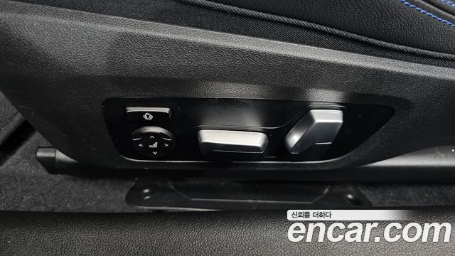 BMW 2 Series (G42) M240i xDrive First Edition Coupe 2022 — фото 31