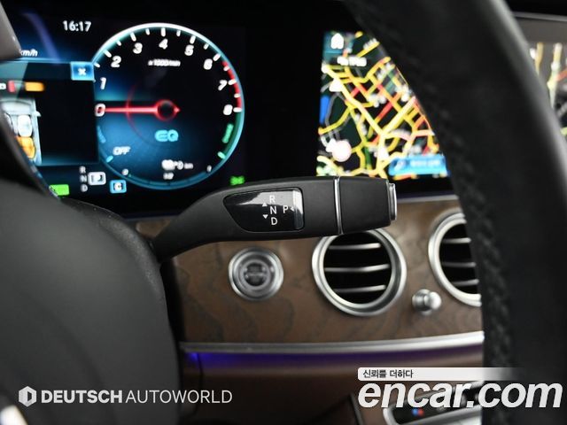 Mercedes-Benz E-Class (W213) E300e 4MATIC Exclusive 2022 — фото 9