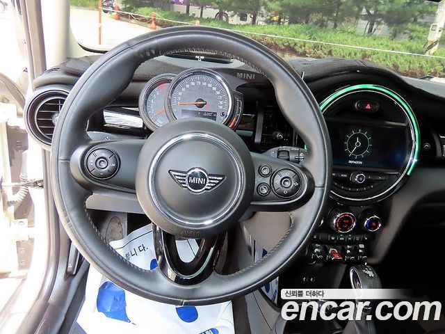MINI Cooper 5Door HIGH 3rd 2019 — фото 10