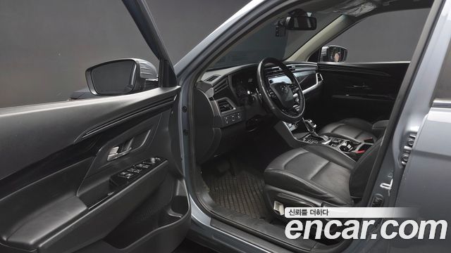 KG Mobility (SsangYong) Beautiful Korando Gasoline 1.5 2WD C5 Plus 2021 — фото 10