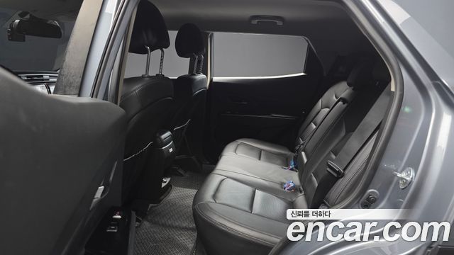 KG Mobility (SsangYong) Beautiful Korando Gasoline 1.5 2WD C5 Plus 2021 — фото 26
