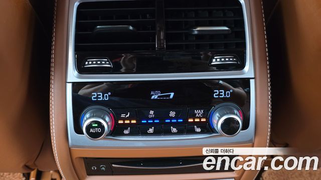 BMW 7 Series (G11) M760Li xDrive V12 Excellence 2020 — фото 23