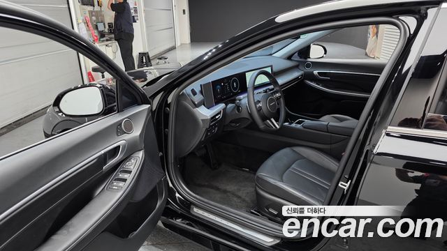Hyundai Sonata The Edge (DN8) 2.0 Exclusive 2024 — фото 10