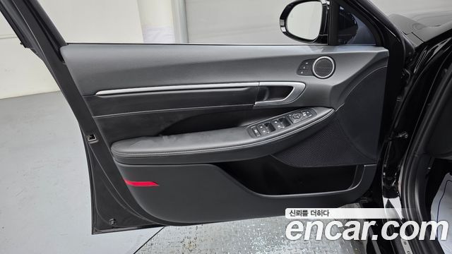 Hyundai Sonata The Edge (DN8) 2.0 Exclusive 2024 — фото 31
