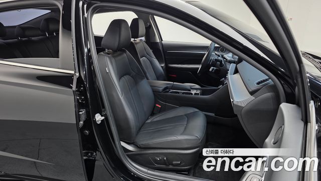 Hyundai Sonata The Edge (DN8) 2.0 Exclusive 2024 — фото 32