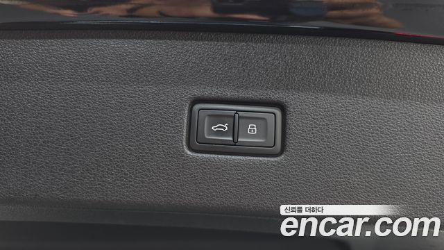 Audi Q8 (4M) 45 TDI Quattro Premium 2021 — фото 18