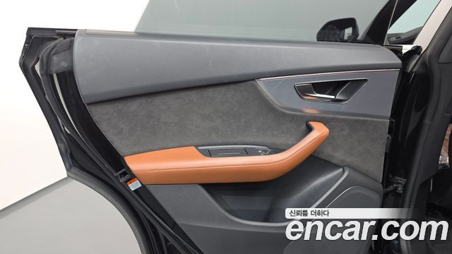 Audi Q8 (4M) 45 TDI Quattro Premium 2021 — фото 25