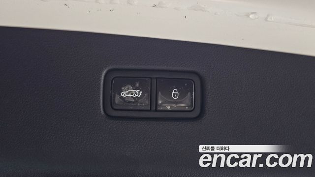 Genesis Electrified (GV70) e-AWD 2022 — фото 15